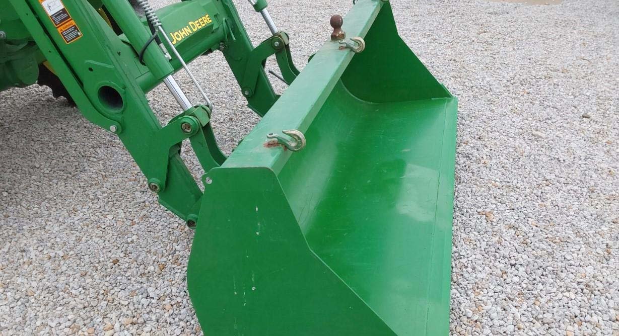 2016-john-deere-5075e-mfwd-tractor-w-j-d-h240-loader_10dee824506440ce9d8f1d22877bd58f