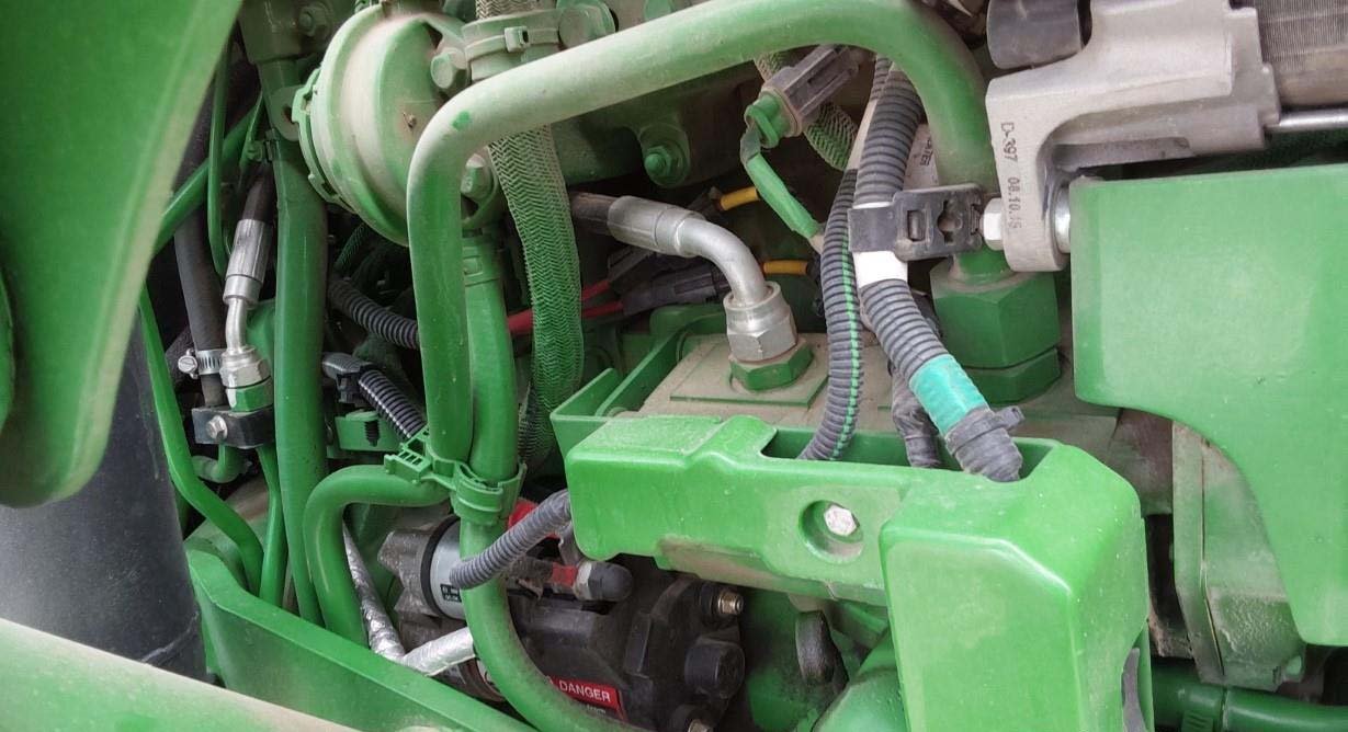 2016-john-deere-5075e-mfwd-tractor-w-j-d-h240-loader_3062332041da45f5b5d81cdf7b69c95a