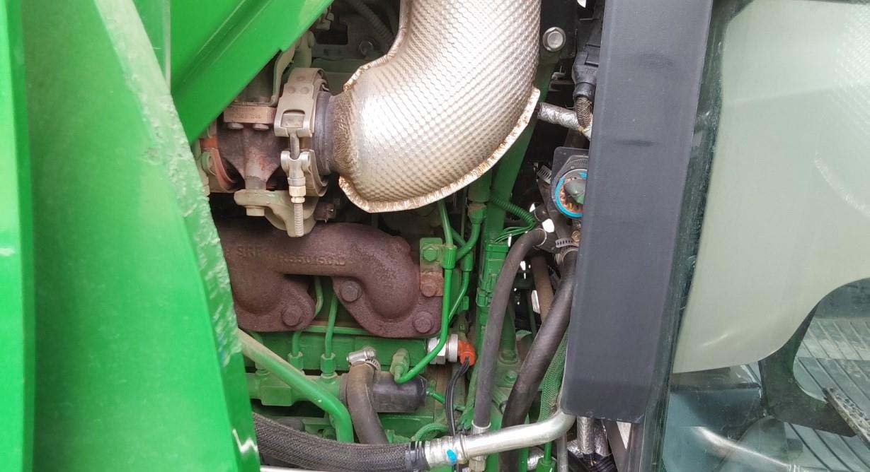 2016-john-deere-5075e-mfwd-tractor-w-j-d-h240-loader_32653652642a438d9f33bb2838f68544