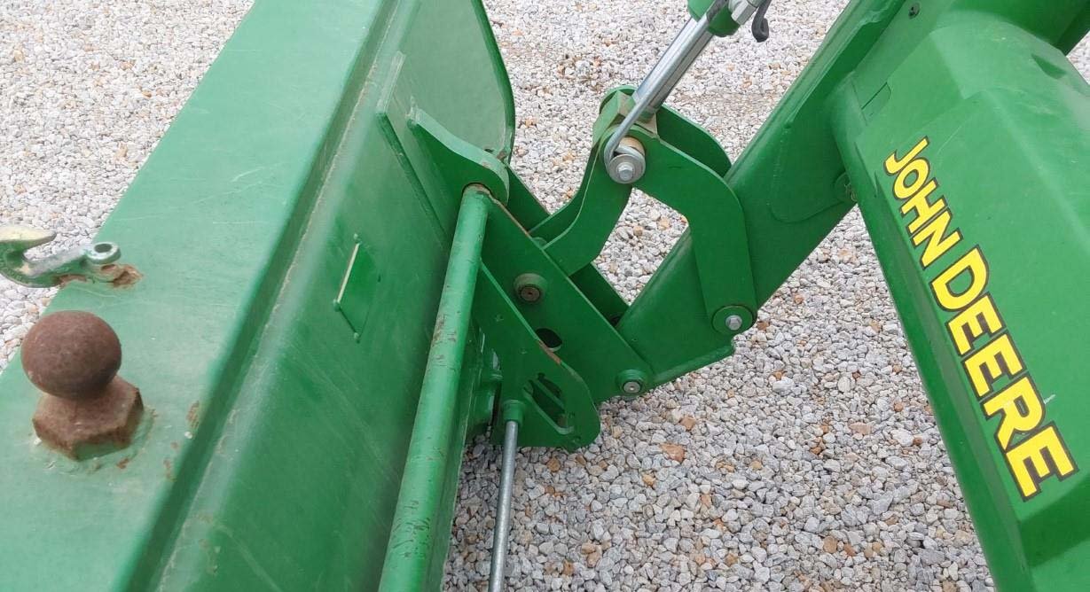 2016-john-deere-5075e-mfwd-tractor-w-j-d-h240-loader_5be974a343424f9d8926c9b5256c2c55