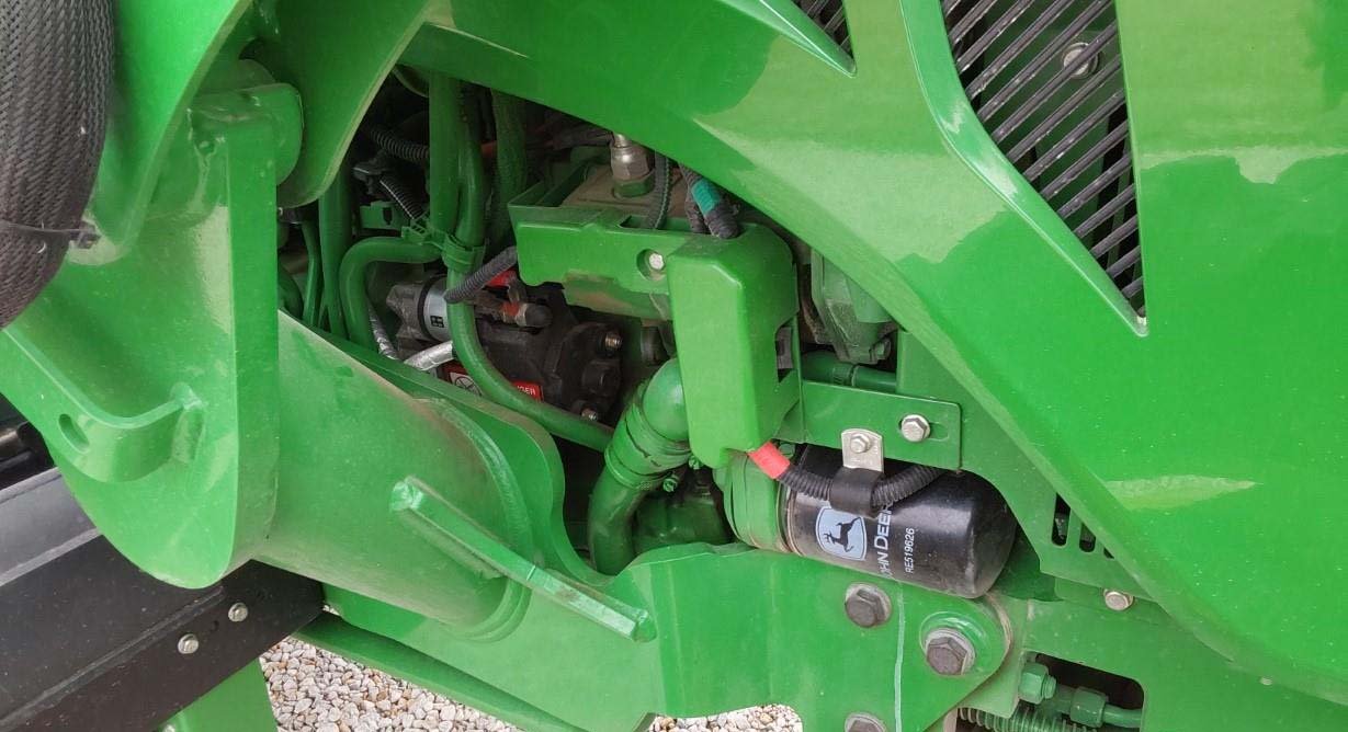 2016-john-deere-5075e-mfwd-tractor-w-j-d-h240-loader_91ee6d8606f84670bfd33cbc3b772b85