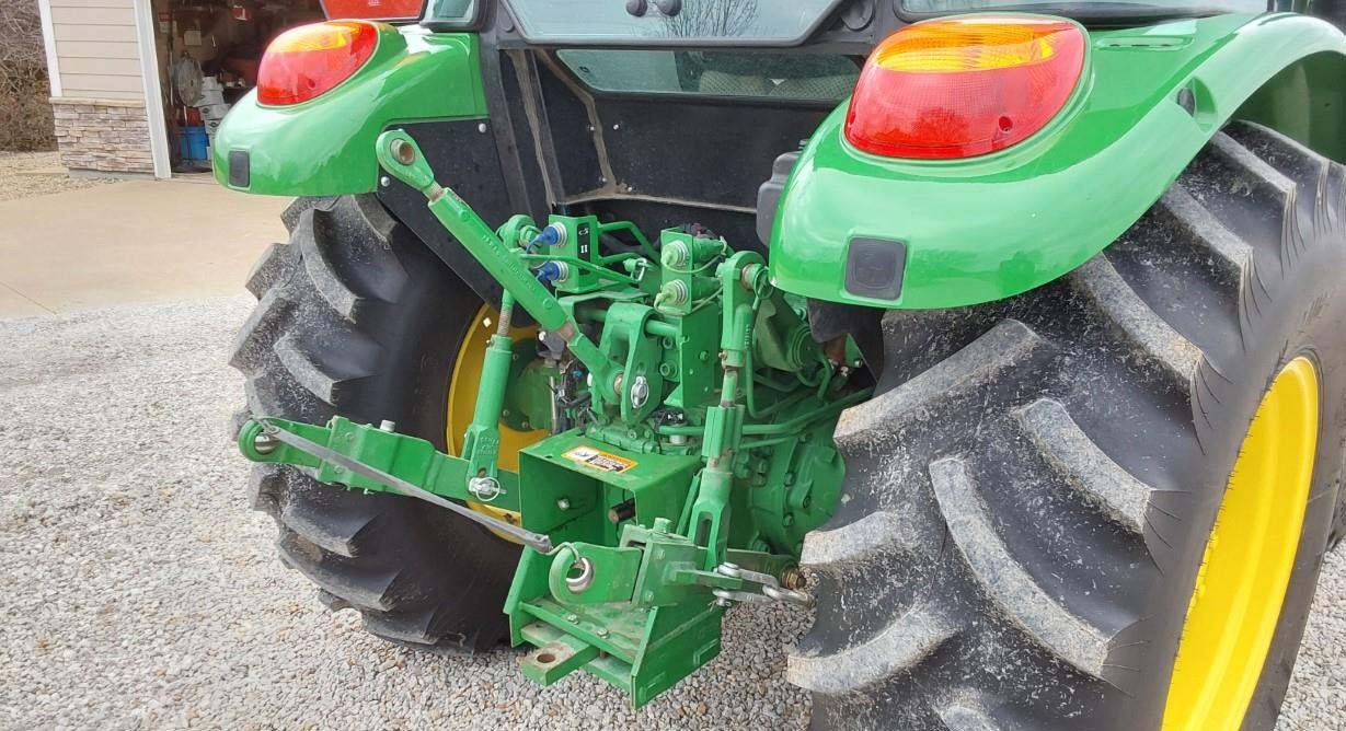 2016-john-deere-5075e-mfwd-tractor-w-j-d-h240-loader_91ffcce583e94bd681ee42a8eee84f4b