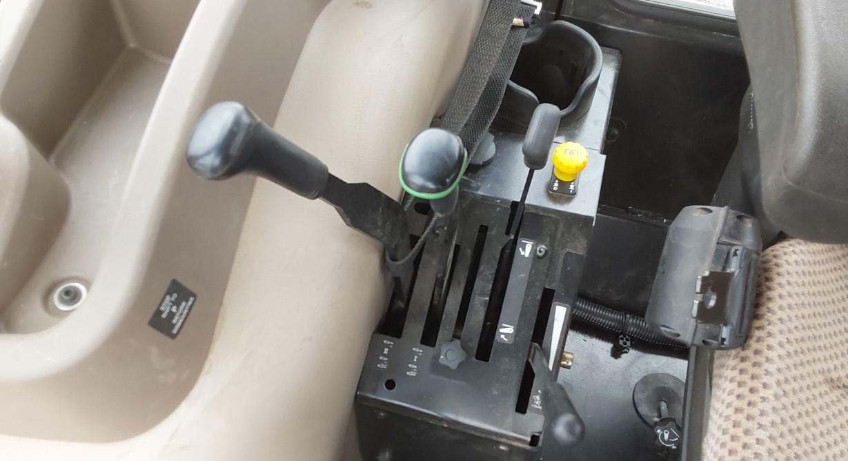 2016-john-deere-5075e-mfwd-tractor-w-j-d-h240-loader_aa33e1901fa044b2949b1f963f4e8f6b