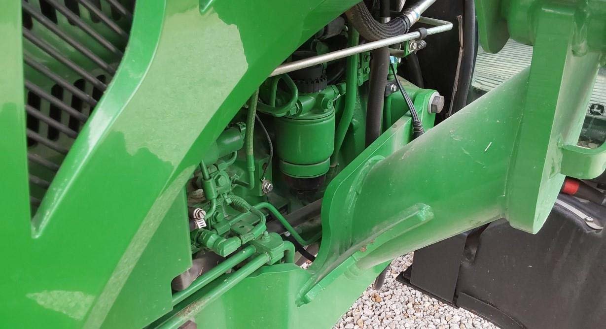 2016-john-deere-5075e-mfwd-tractor-w-j-d-h240-loader_cc124092f0cc4e8da7437661782eafff