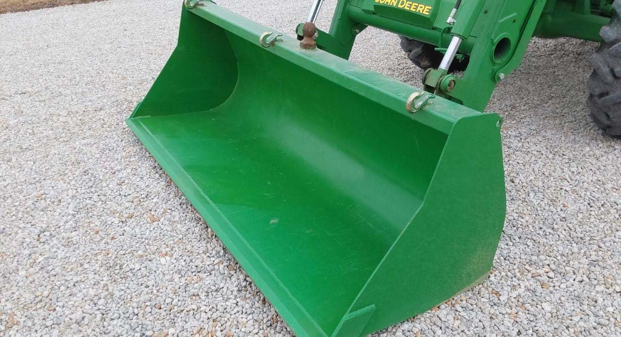 2016-john-deere-5075e-mfwd-tractor-w-j-d-h240-loader_df88c8a288074c97b230636c3a429696