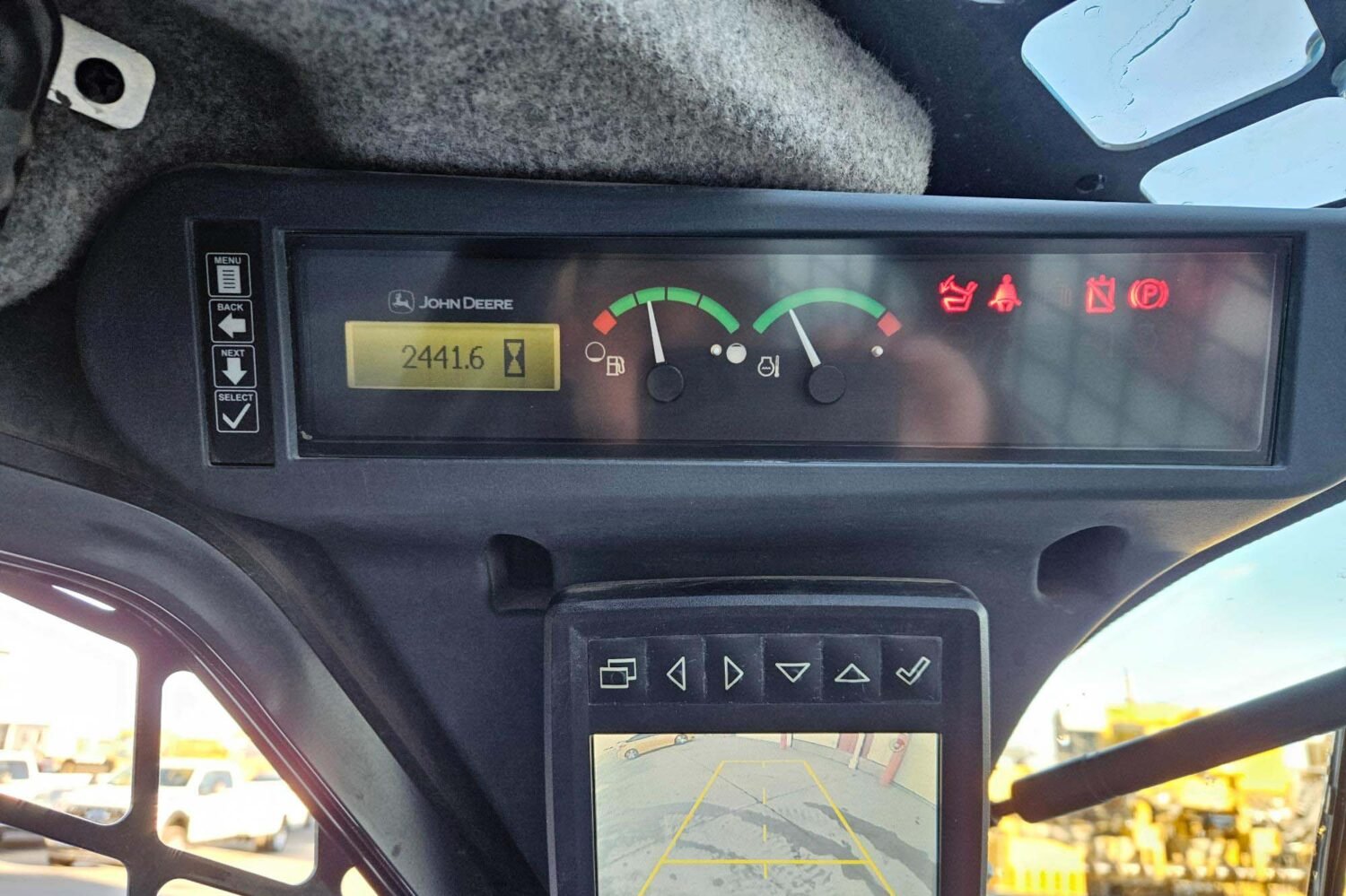 compact-track-loader-2_2f168b9391744a49be678ad85861d6dd