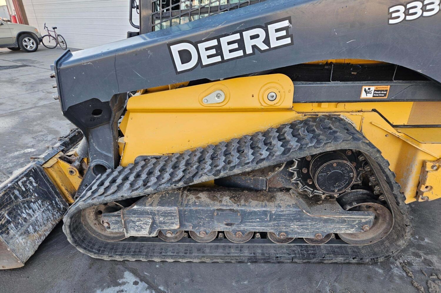 compact-track-loader-2_458a3c3bea4441ac9ca01af4d95ae9b5