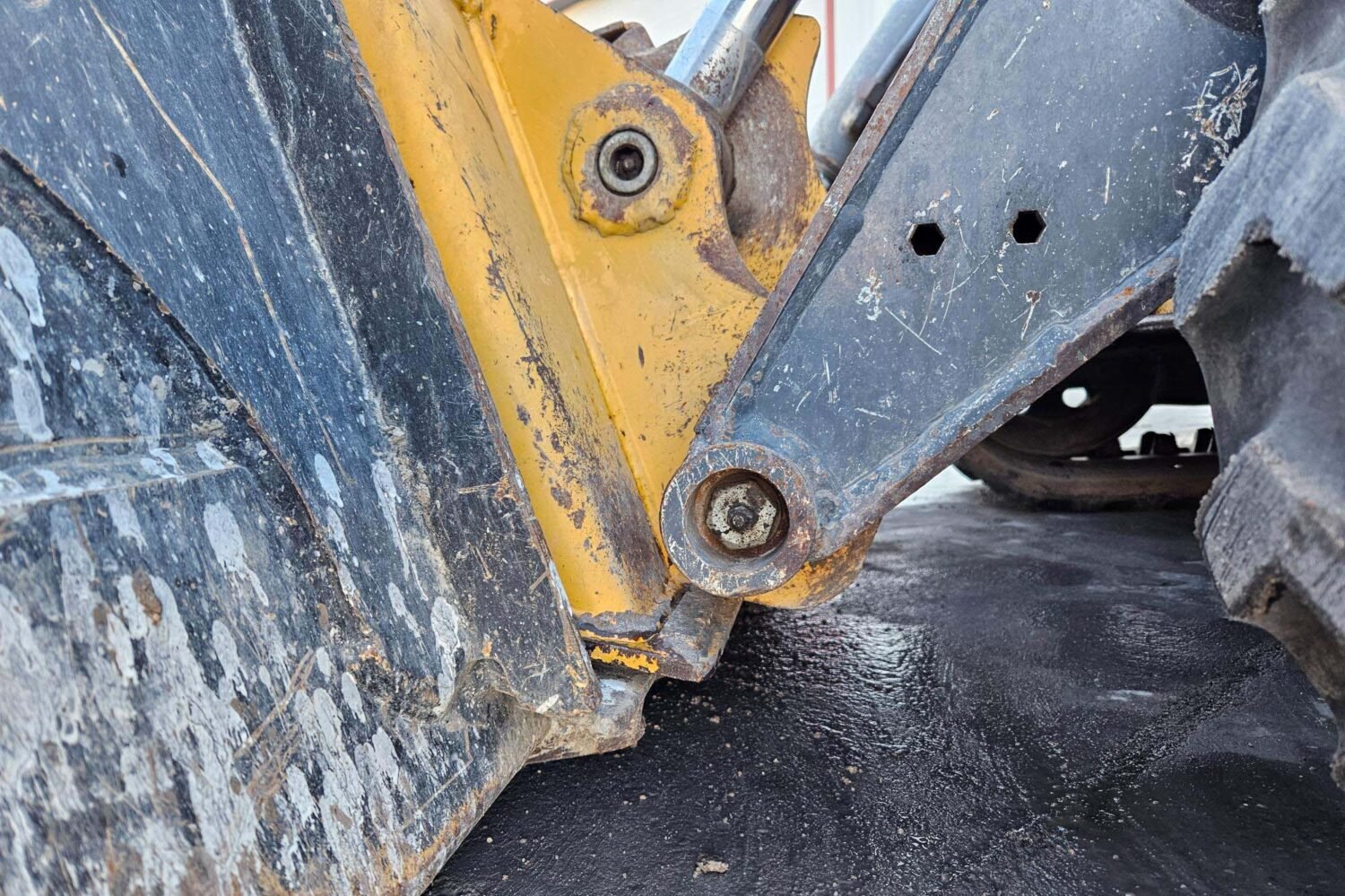 compact-track-loader-2_6e2637644b484e4fa7302857c2290787