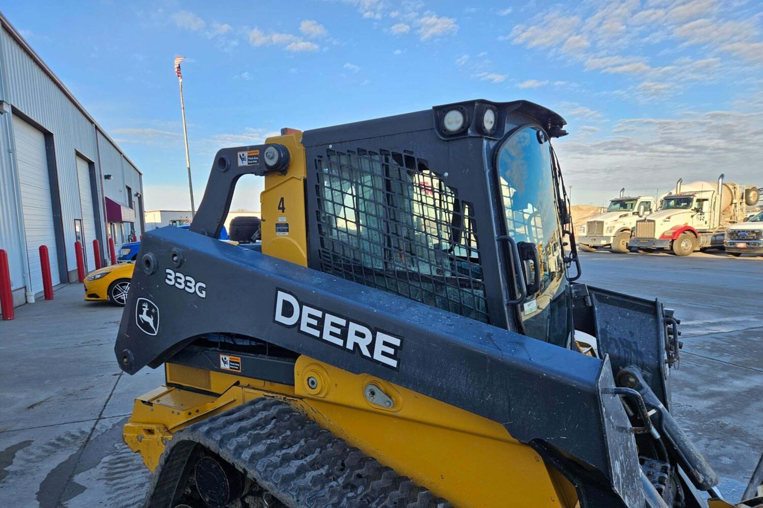 compact-track-loader-2_7b41269c9bea4d7fb915476a3736b360