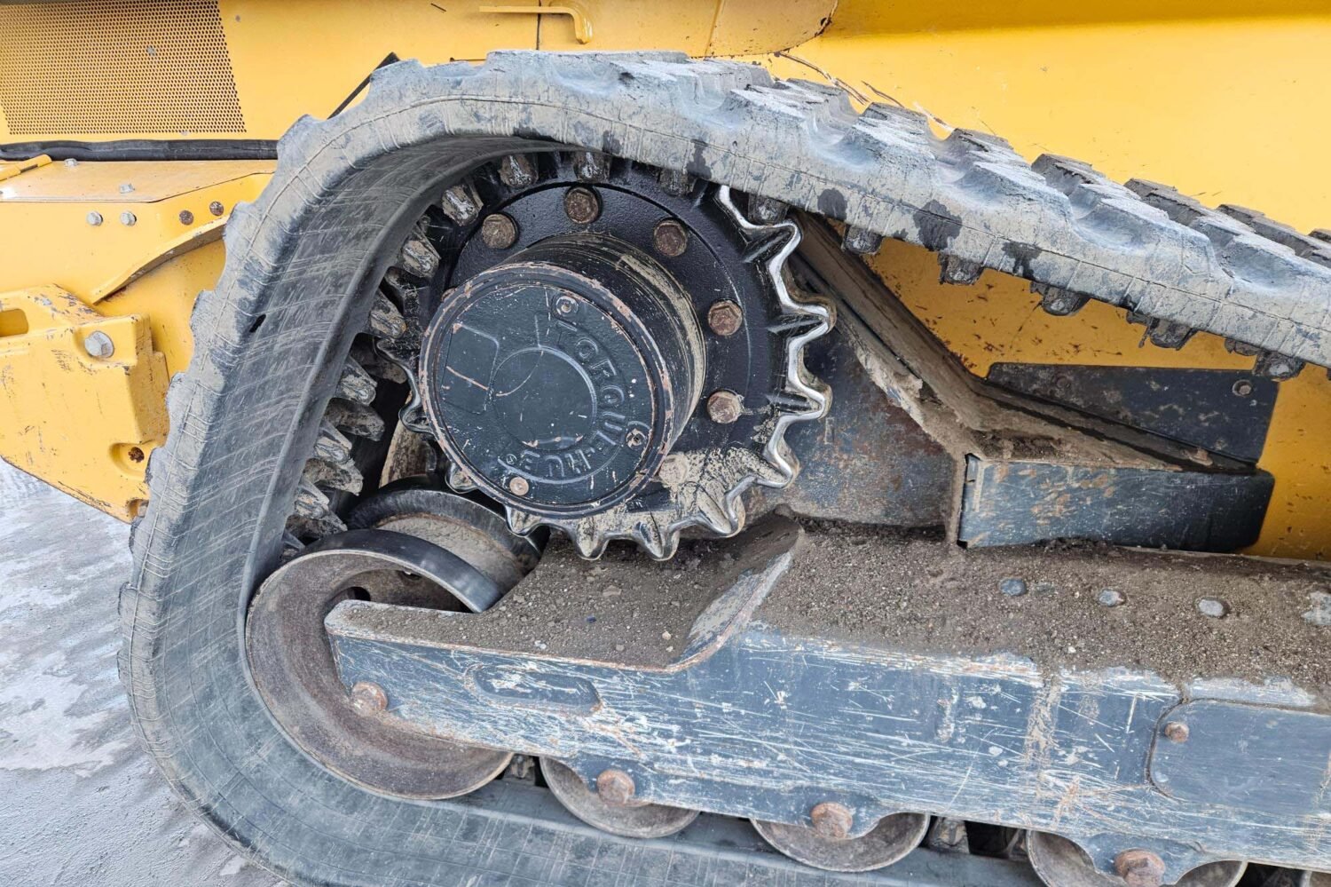 compact-track-loader-2_8705bcba37934822972034e0576865f5