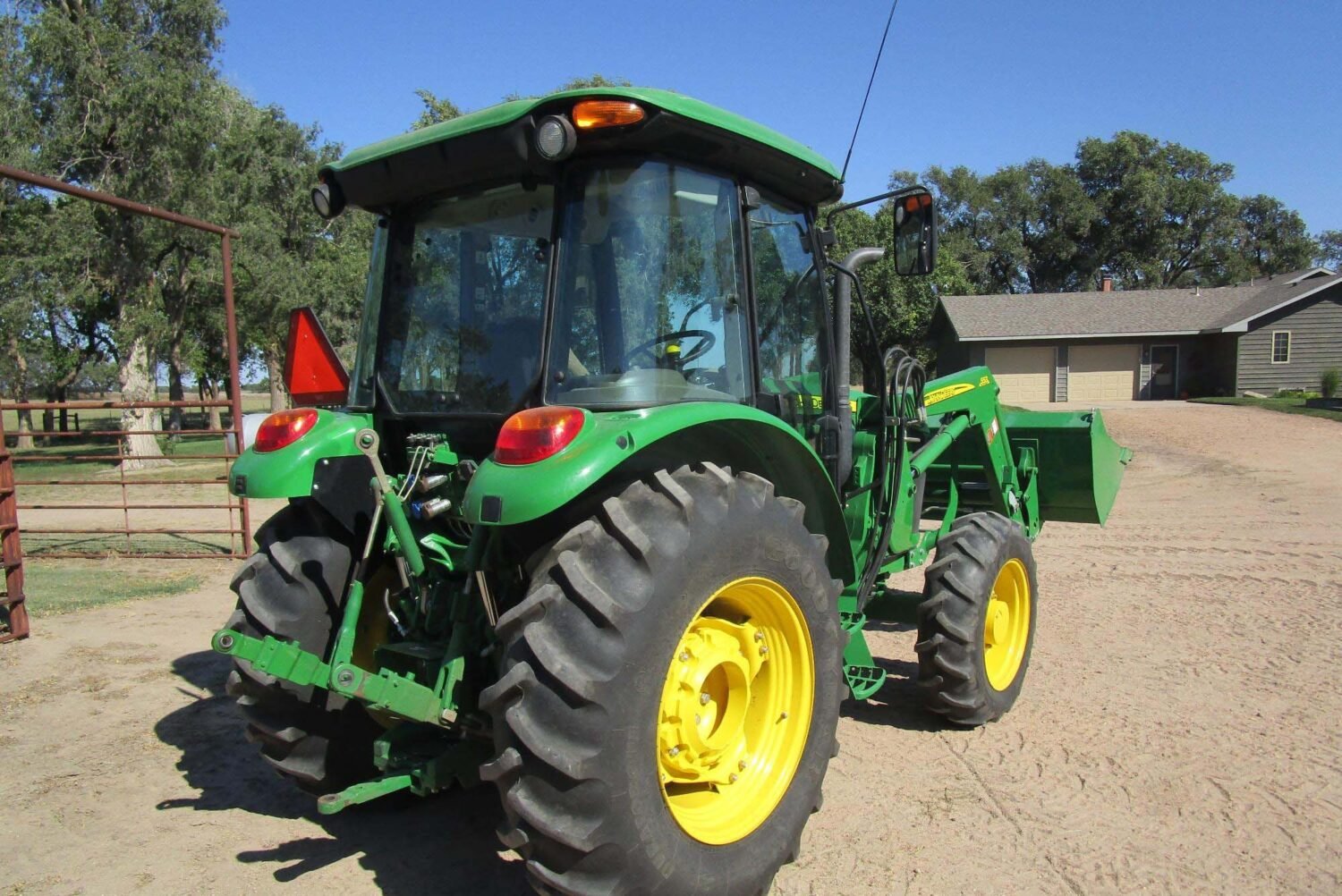 tractor (98)